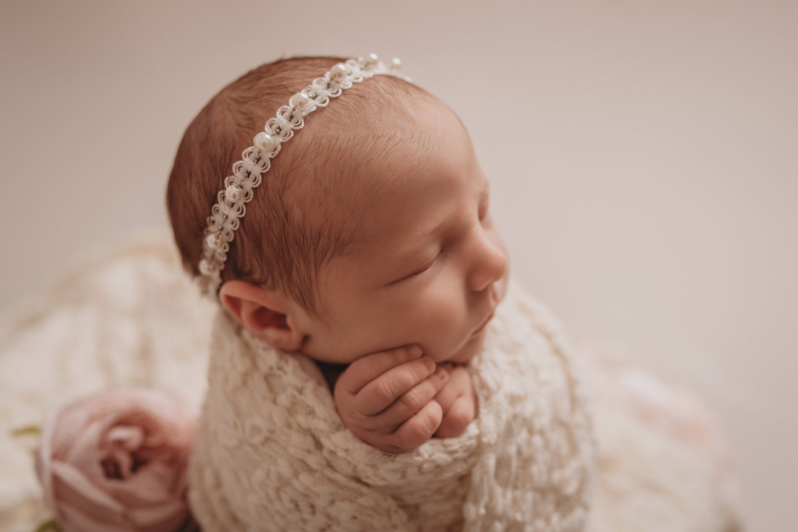 Atlanta, GA maternity and newborn photographer. Marietta, GA newborn photographer